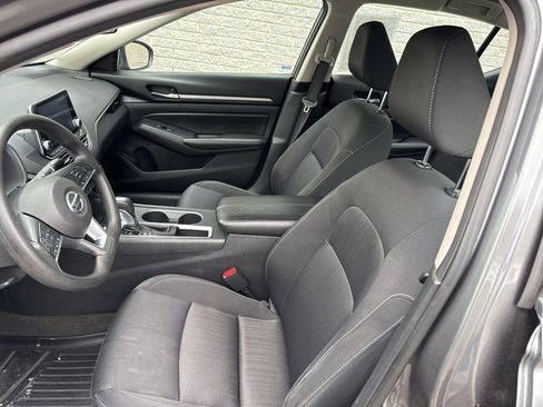 Used 2022 Nissan Altima 2.5 SV image 19