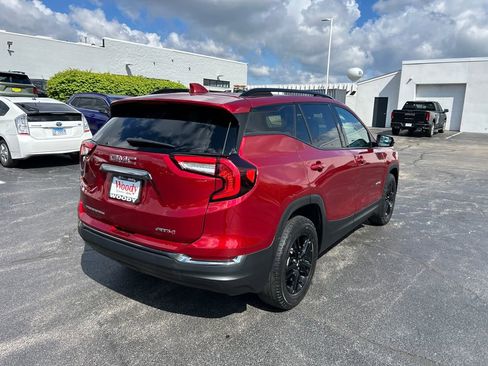 Used 2023 GMC Terrain AT4 AWD/4WD image 10