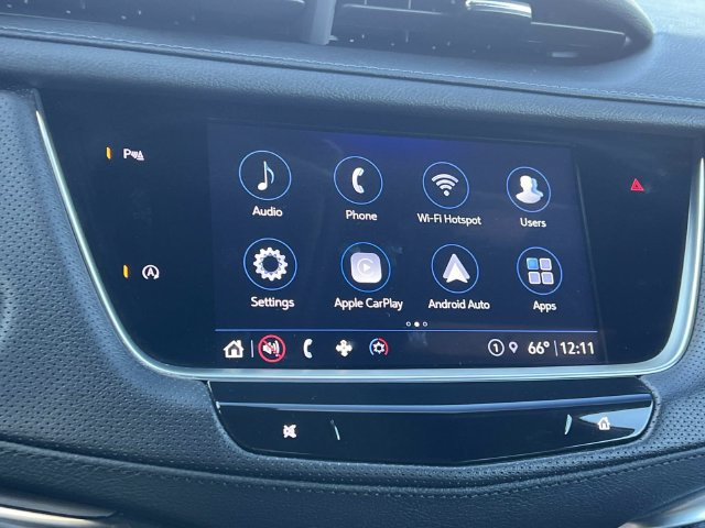 Certified 2024 Cadillac XT5 Luxury w/ LPO, Floor Liner Package AWD/4WD image 21