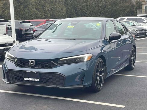 Certified 2025 Honda Civic Sport image 3