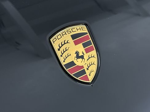 Certified 2024 Porsche Macan image 61