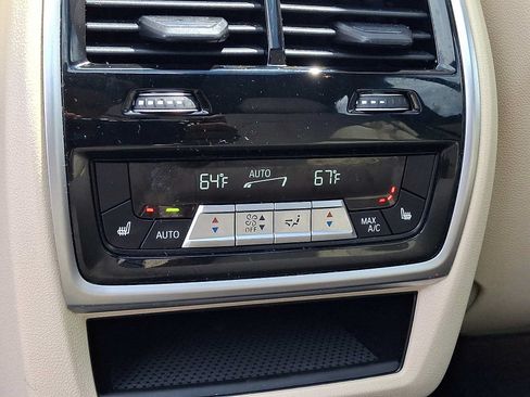 Used 2021 BMW X5 xDrive40i w/ Convenience Package AWD/4WD image 12