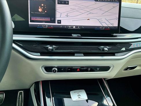 Used 2024 BMW ALPINA XB7 image 42