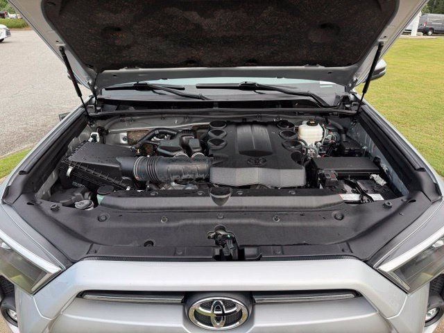 Used 2024 Toyota 4Runner TRD Off-Road Premium AWD/4WD image 32