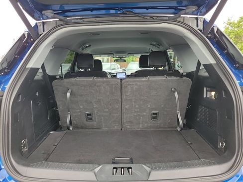 Certified 2023 Ford Explorer XLT w/ Equipment Group 202A AWD/4WD image 10