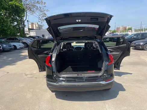 Used 2018 GMC Terrain SLT w/ Preferred Package AWD/4WD image 24