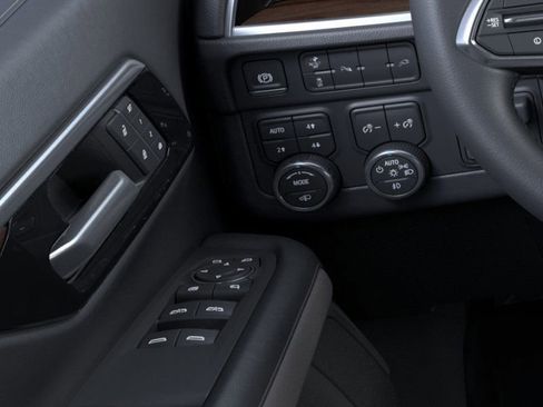 New 2025 Chevrolet Suburban High Country image 22