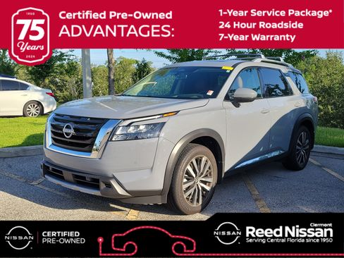 Certified 2025 Nissan Pathfinder Platinum w/ Cargo Package FWD image 1