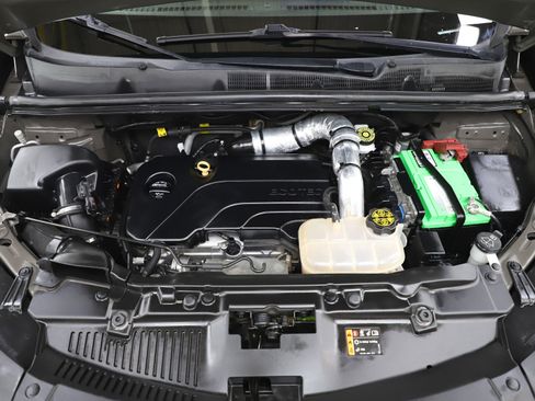 Used 2021 Chevrolet Trax LT image 29