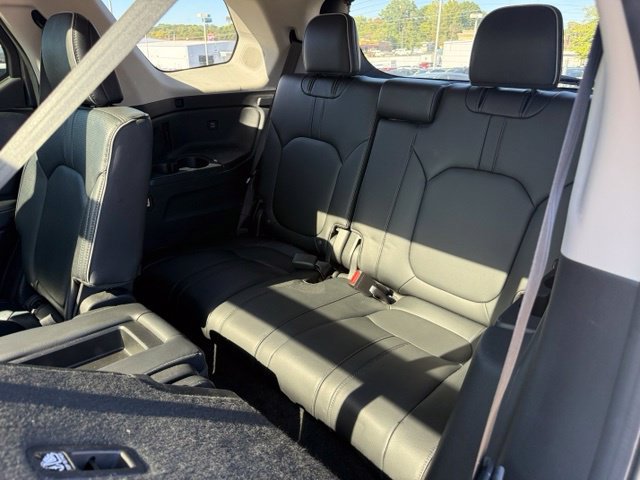 Used 2023 Honda Pilot Elite image 16