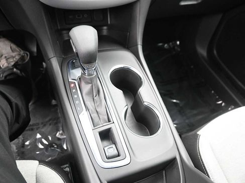 Used 2024 Chevrolet Equinox LS w/ LS Convenience Package AWD/4WD image 17
