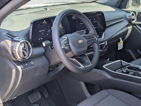 New 2026 Chevrolet Equinox LT FWD image 3