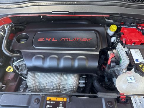 Used 2019 Jeep Renegade Sport image 26