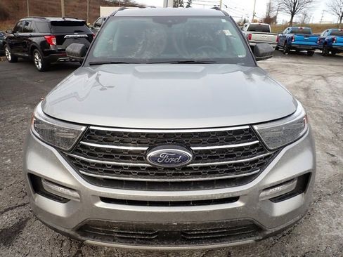 Used 2023 Ford Explorer XLT w/ Equipment Group 202A image 8