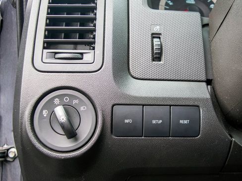 Used 2011 Ford Escape XLT w/ 201A Rapid Spec Order Code image 25