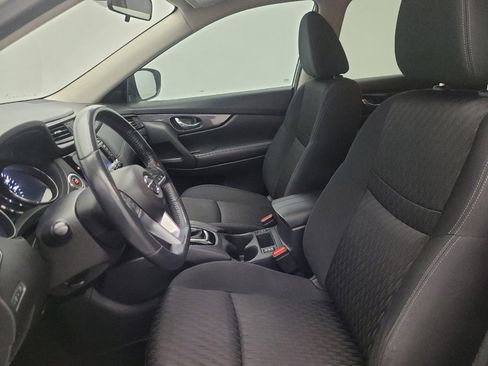 Used 2018 Nissan Rogue SV FWD image 17