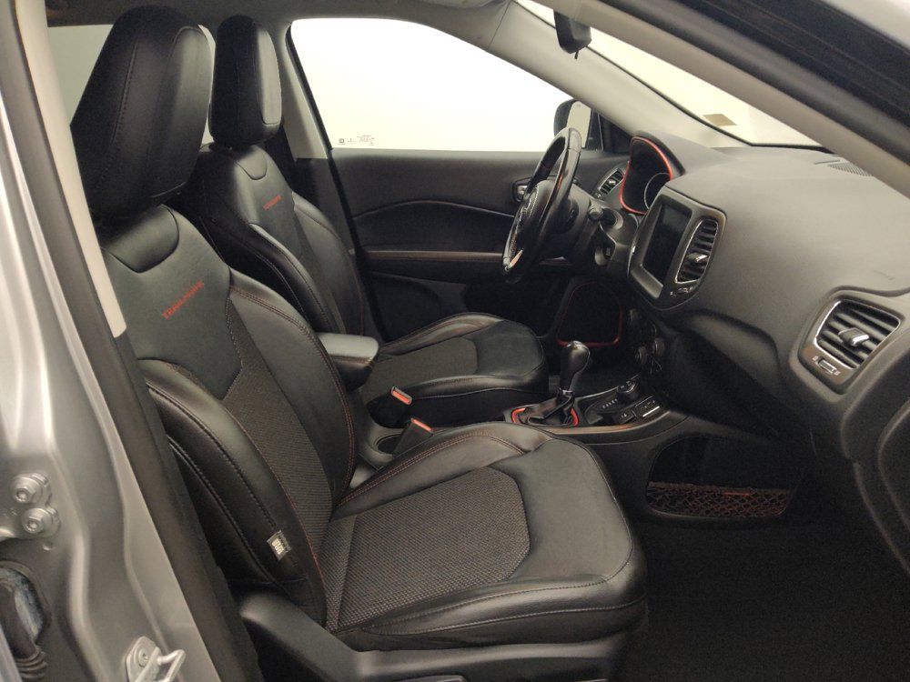Used 2020 Jeep Compass Trailhawk AWD/4WD image 21