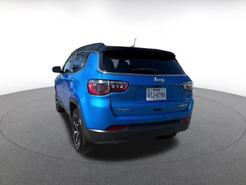 Used 2025 Jeep Compass Limited AWD/4WD image 11