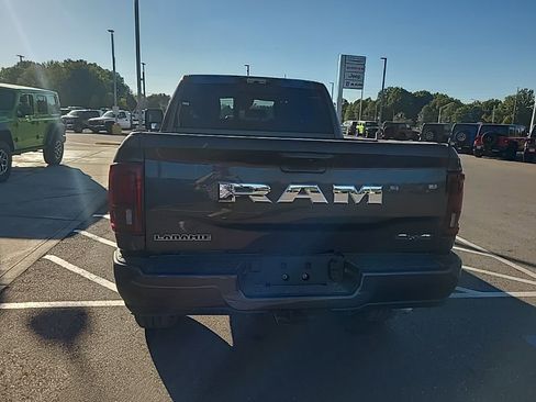 New 2026 RAM 2500 Laramie w/ Sport Appearance Package AWD/4WD image 7