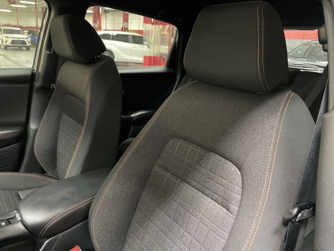 Used 2025 Honda HR-V Sport image 11