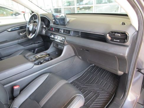 Used 2025 Honda Pilot EX-L image 28