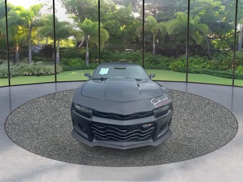 Used 2014 Chevrolet Camaro LT RWD image 2