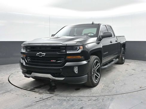 Used 2016 Chevrolet Silverado 1500 LT w/ LPO, Black Pack image 5
