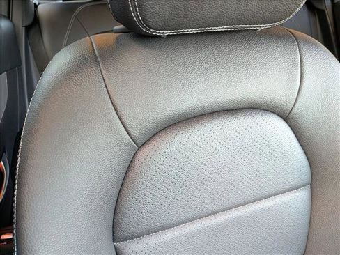 Used 2022 Mercedes-Benz GLC 300 image 19