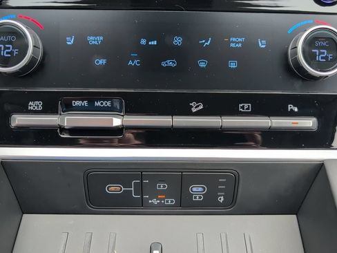 Used 2026 Hyundai Santa Fe SEL FWD image 16