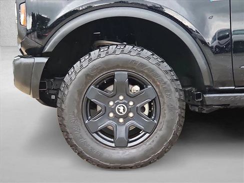 Used 2022 Ford Bronco Black Diamond AWD/4WD image 16