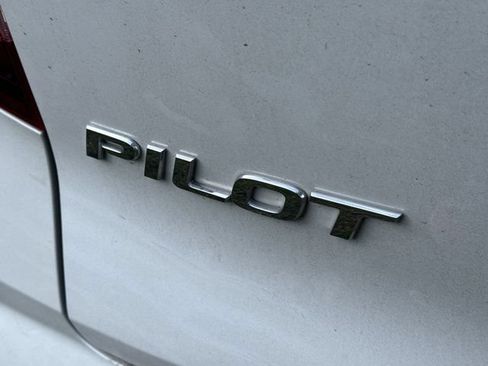 Used 2022 Honda Pilot TrailSport image 10