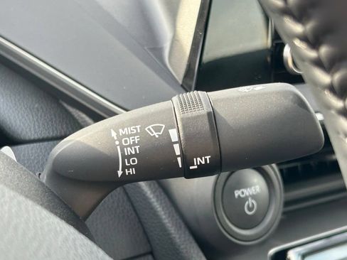 Used 2025 Toyota Prius LE FWD image 24