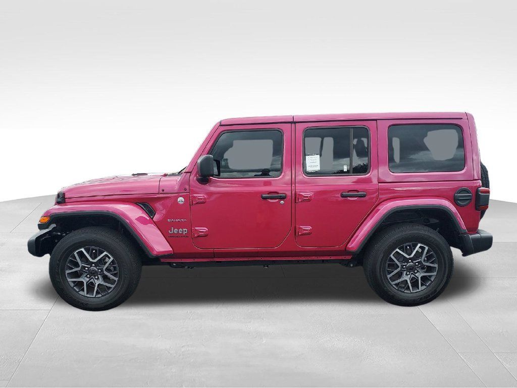 Used 2024 Jeep Wrangler Unlimited Sahara AWD/4WD image 2