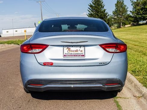Used 2015 Chrysler 200 Limited FWD image 6