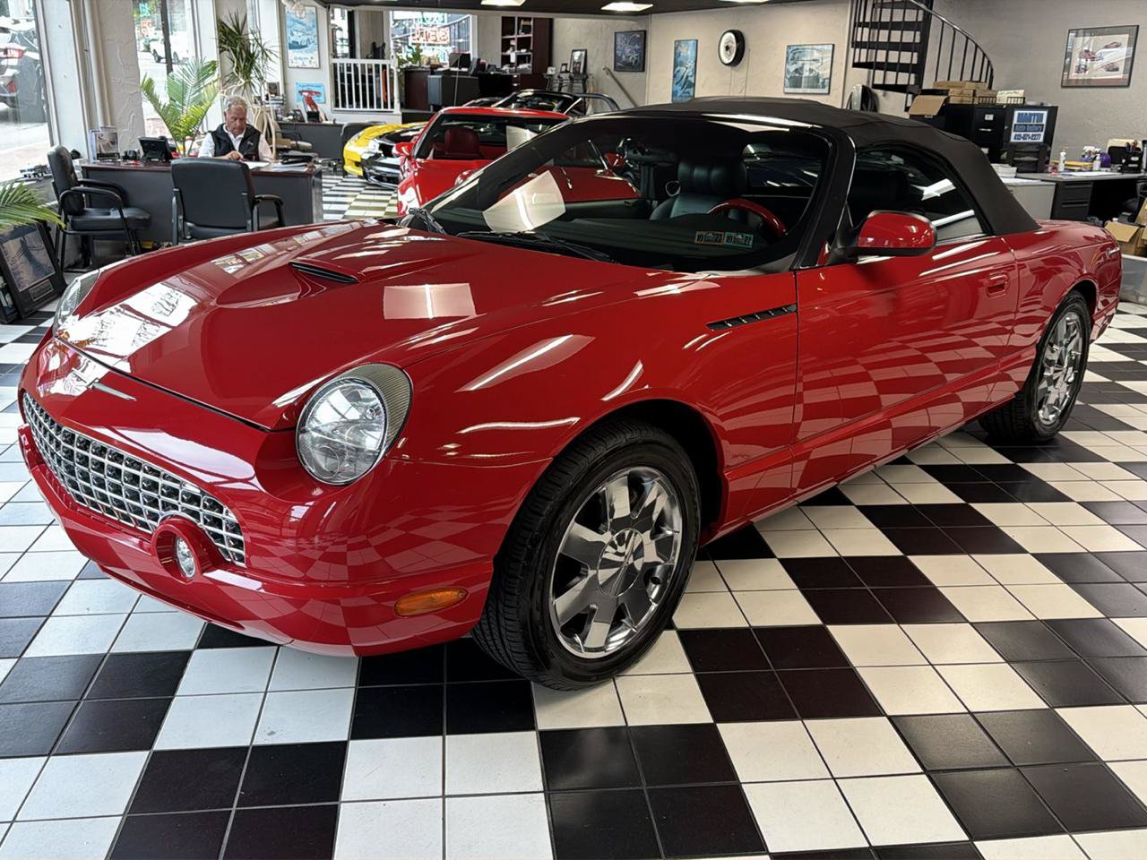 Used 2002 Ford Thunderbird RWD image 1