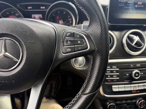 Used 2018 Mercedes-Benz CLA 250 4MATIC image 29