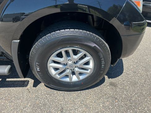 Used 2016 Nissan Frontier SV w/ SV Value Truck Package AWD/4WD image 30