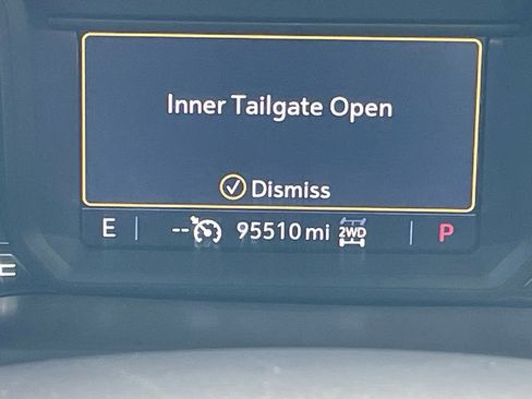 Used 2021 GMC Sierra 1500 SLT AWD/4WD image 25