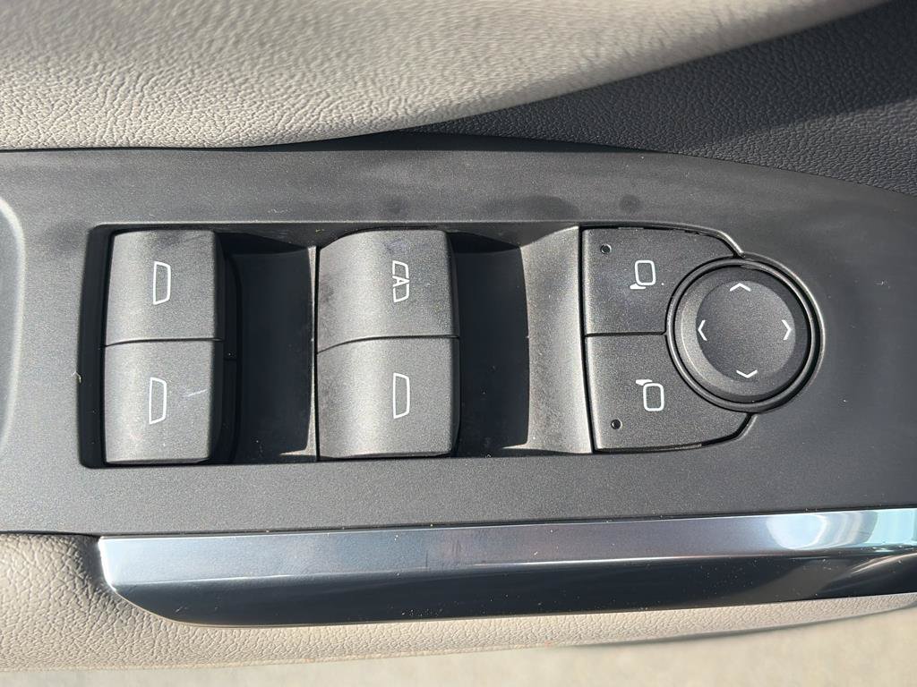 Used 2024 Chevrolet Traverse LT AWD/4WD image 20
