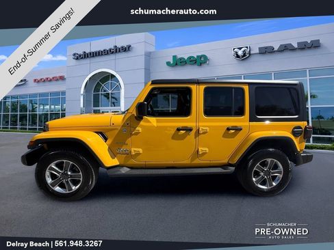 Used 2021 Jeep Wrangler Unlimited Sahara AWD/4WD image 4
