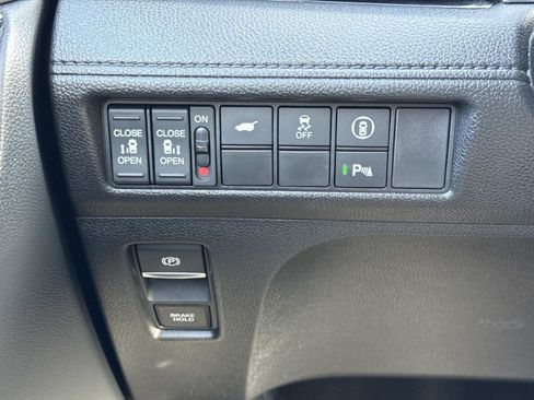 Used 2023 Honda Odyssey Elite image 14