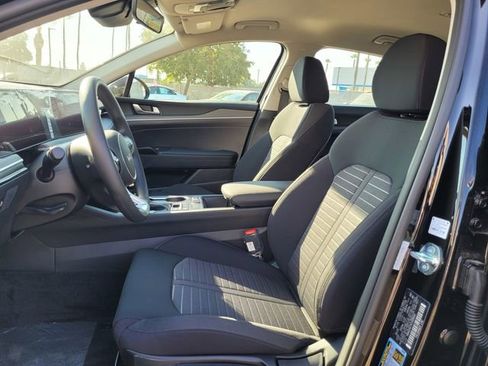 New 2026 Kia K5 LXS image 9