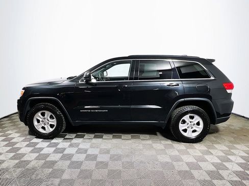 Used 2016 Jeep Grand Cherokee Laredo AWD/4WD image 5
