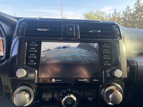 Used 2020 Toyota 4Runner TRD Off-Road image 24