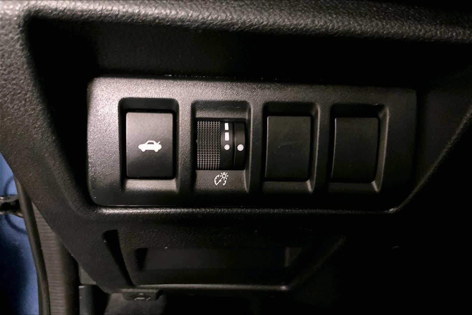 Used 2022 Subaru Legacy Limited AWD/4WD image 35