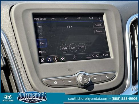 Used 2023 Chevrolet Equinox LS AWD/4WD image 29