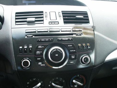 Used 2012 MAZDA MAZDA3 i Touring FWD image 11