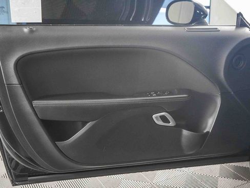 Used 2019 Dodge Challenger SXT image 20