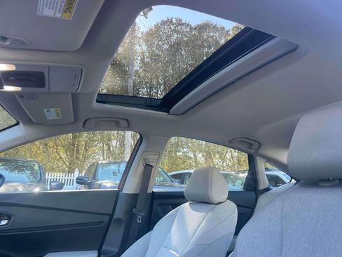 Certified 2024 Honda Accord EX image 18