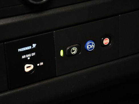 Used 2021 Chevrolet Express 2500 Extended w/ Driver Convenience Package image 20